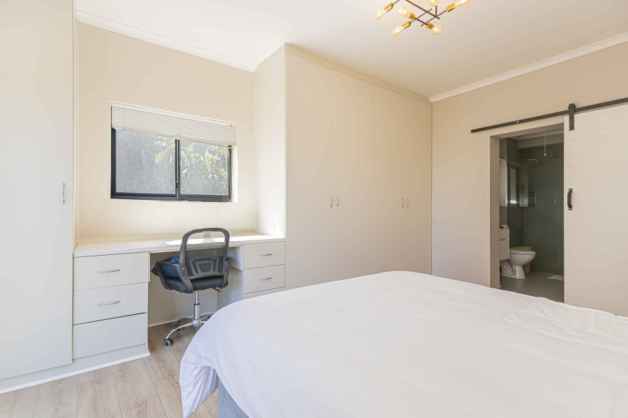 To Let 3 Bedroom Property for Rent in Oranjezicht Western Cape